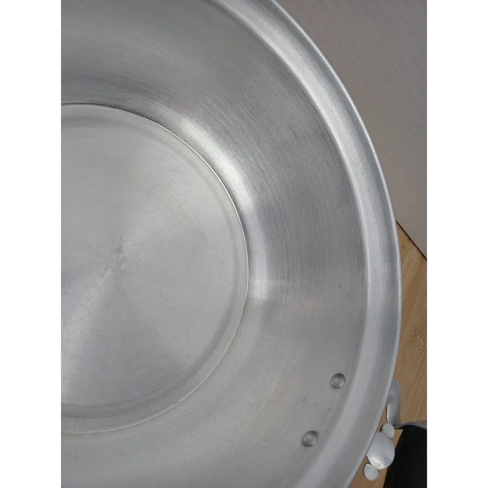 Vintage Wear-Ever No 170 Aluminum Dutch Oven Casserole Pot with Lid Made in USA